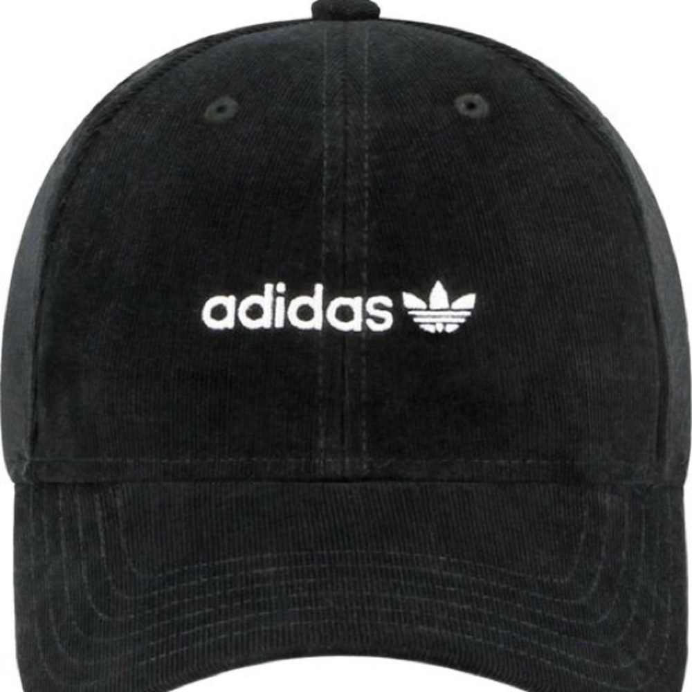 New black adidas trefoil hat